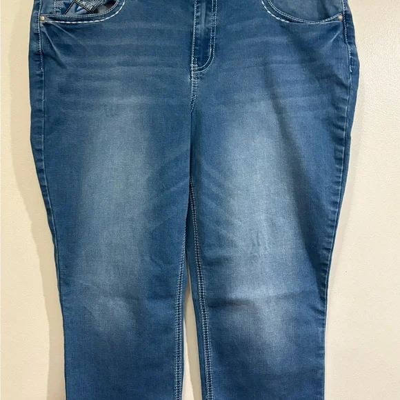 a.n.a Blue Boot Cut capris with Decorative Pockets - Picture 3 of 9